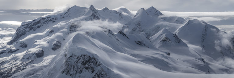 Massif du mont rose Monte Rosa - poster panoramique montagne noir et blanc - Breithorn, Castor, Pollux et Lyskamm