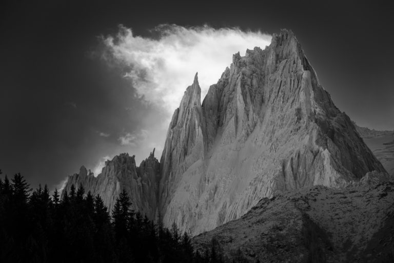 Chamonix aiguille du midi- Bergfoto schwarz-weiß