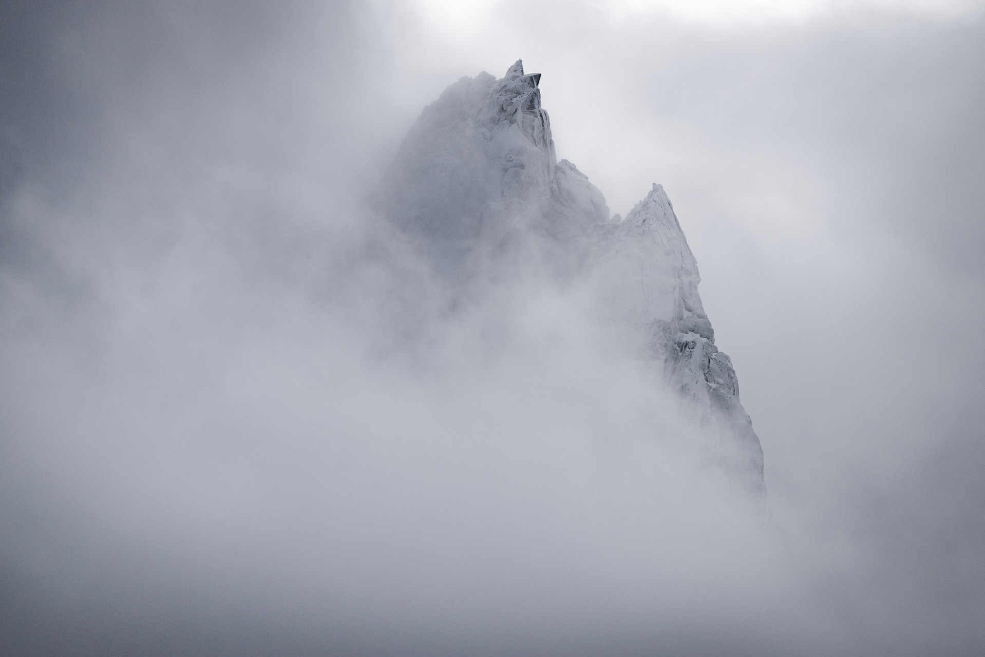 Aiguilles du midi Chamonix en noir et blanc - Mont Blanc - Aiguille de Blaitière