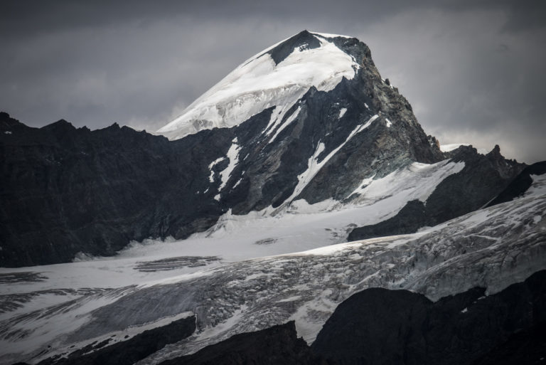 Allalinhorn - Foto der Berggipfel von Zermatt in den Walliser Alpen in der Schweiz