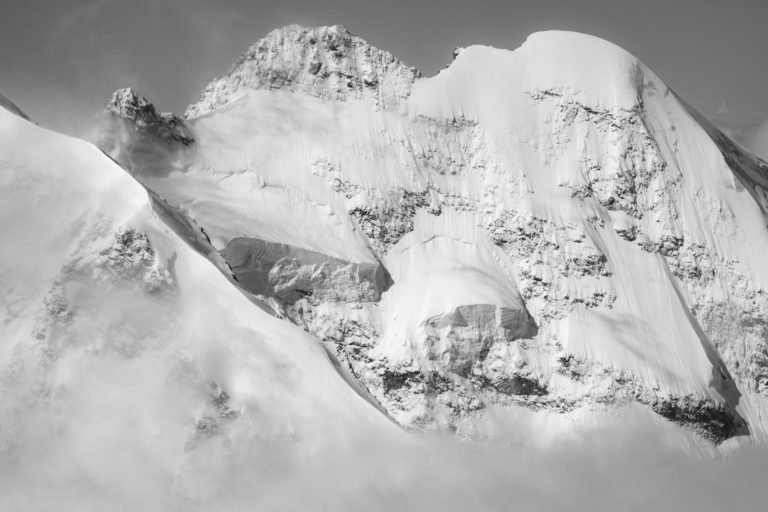 Luftbild Engadin Schweiz - Schwarz-Weiß-Bild der Schweizer Alpen Biancograt - Roseg