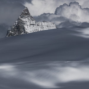 Mont Cervin de la dent d'hérens - Image de montagne sous la neige