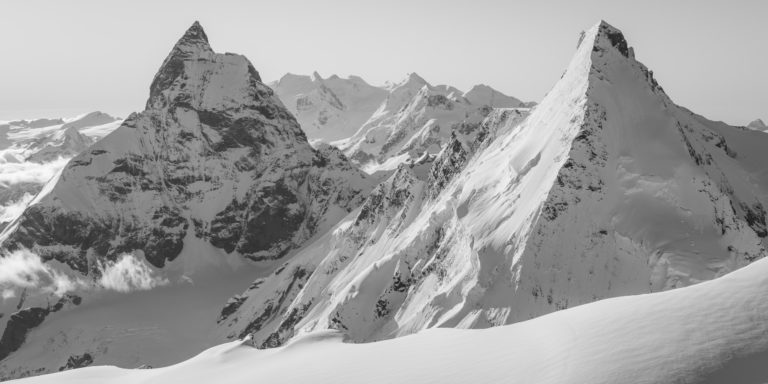 Cervin - Tableau panoramique montagne enneigéed herens