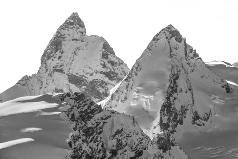 Matterhorn und Dent d&#039;Hérens - Bild der Berge von Crans Montana Verbier in den Alpen in der Schweiz