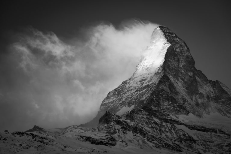 Photo Cervin dans les nuages des Alpes Valaisannes de Zermatt