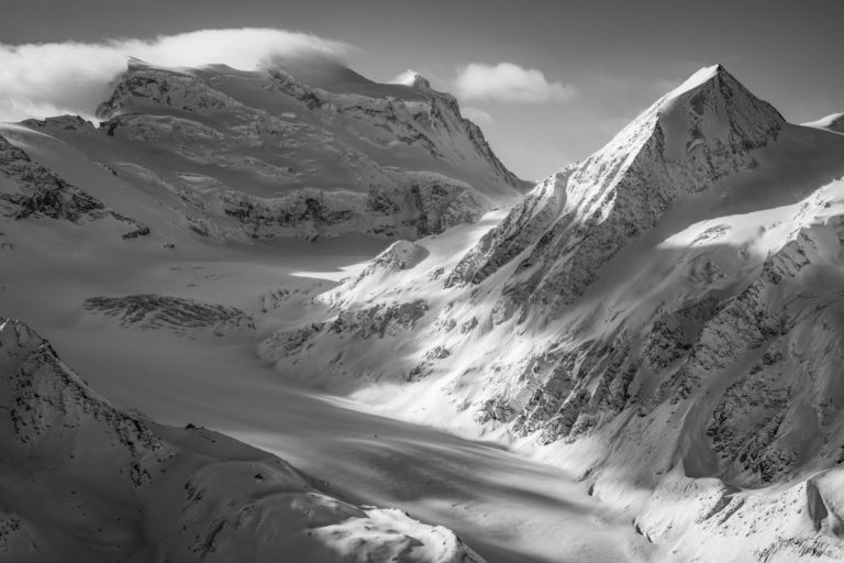 Fionnay cabane pannossière et glacier de corbassière - Berge Verbier Combins