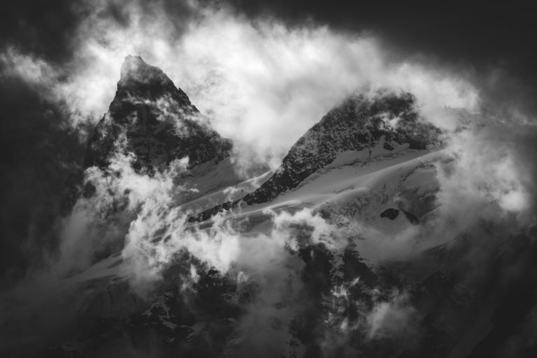 image de montagne vallée de Zermatt- Crête Sud et Pointe Nord de Moming