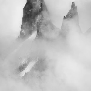 Photo massif Mont Blanc - Image montagne dans les nuages - Dames Anglaises