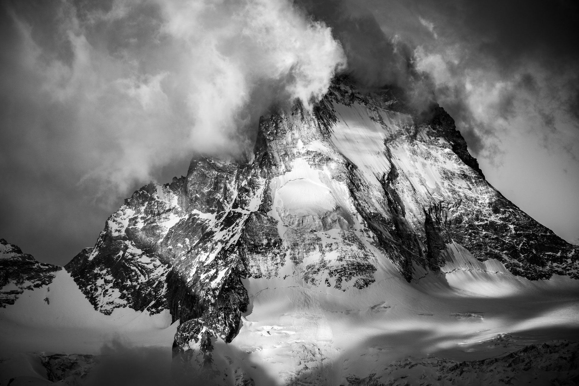 Val d'Anniviers - photo montagne Dent blanche Valais Alpes -