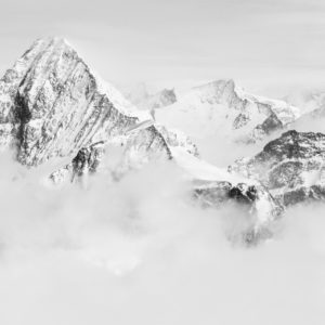 photo panoramique noir et blanc de la Dent Blanche