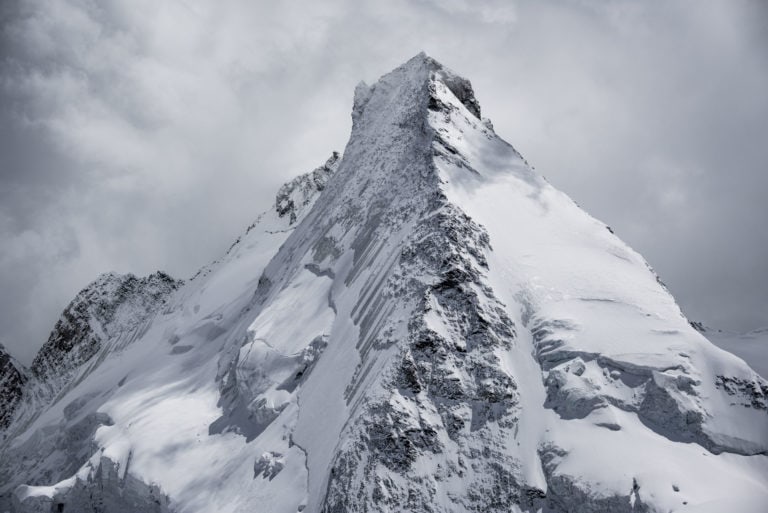 Val d&#039;hérens - Foto mont dent blanche schwarz-weiß