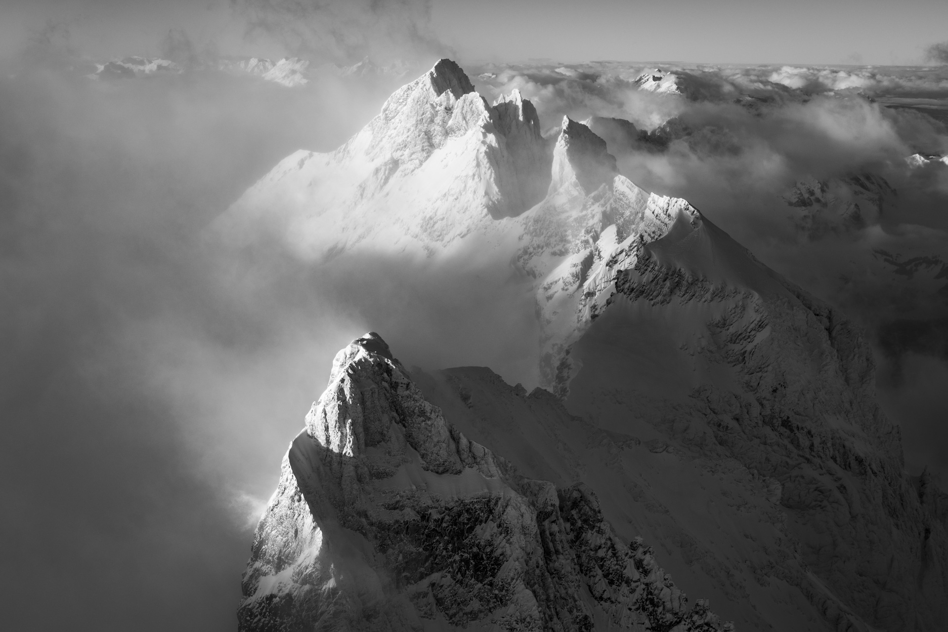 photo de montagne - les dents du midi - enneigée