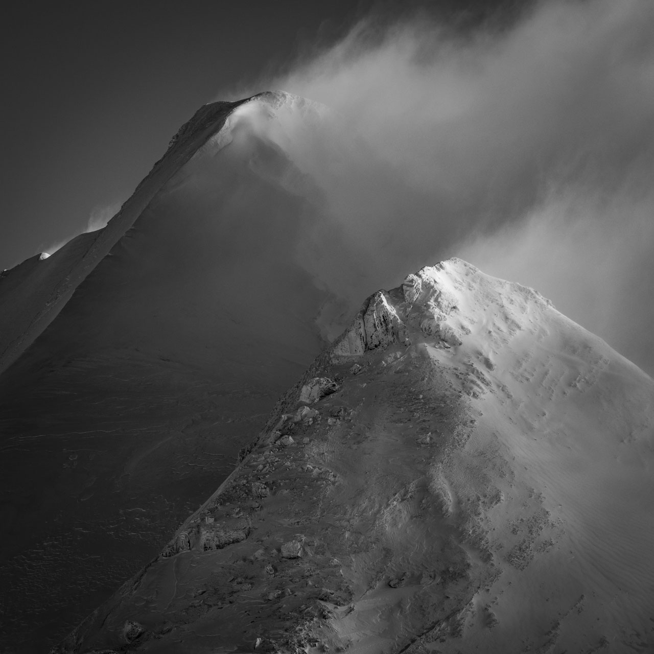Doldenhorn - Sommet des alpes bernoises en noir et blanc