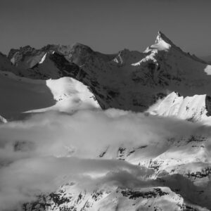 Image montagne Valais suisse - Photo de montagne en noir et blanc Alpes - tableau panorama montagne - photo montagne coucher de soleil