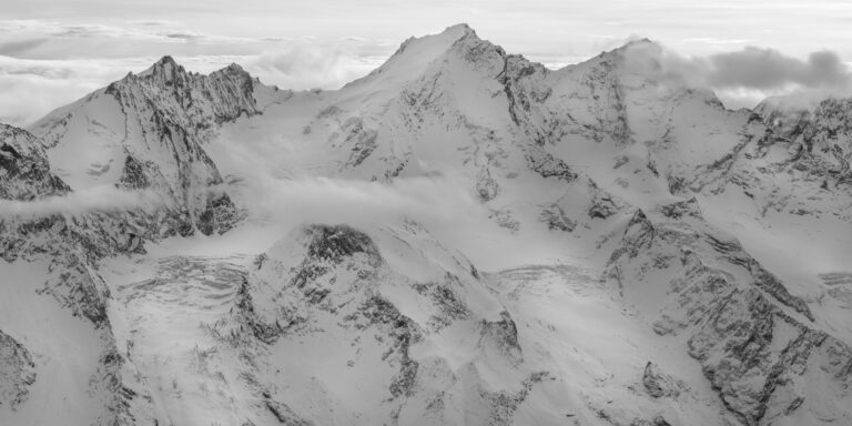 Panoramafoto der Zermatter Berge und Alpengletscher - Dom des Mischabels - Normalweg - Domhütte