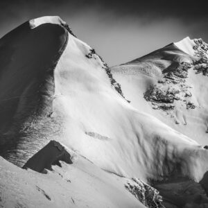 Vallée de Zermatt Valais Suisse - photo de montagne en noir et blanc- Lyskamm