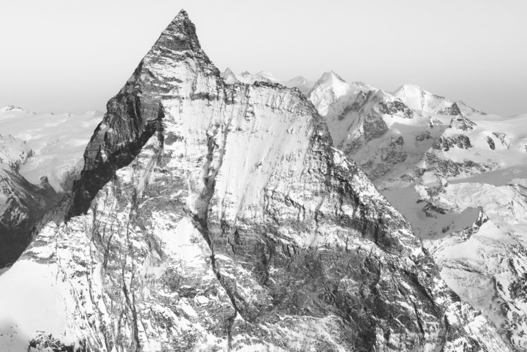 Matterhorn The Matterhorn Westseite - Foto Zermatt cervin Schweiz in schwarz und weiß und schneebedeckten Bergfelsen