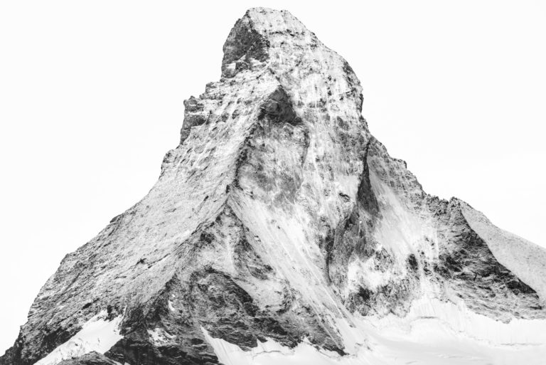 Foto The Matterhorn schneebedeckt in schwarz-weiß - Matterhorn aus dem Mattertal