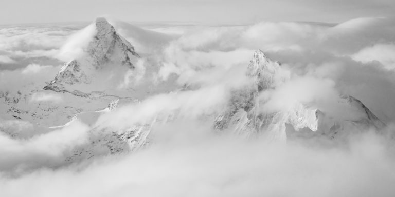 Panorama montagne Matterhorn - Photo panoramique Zinalrothorn montagne dans les Alpes