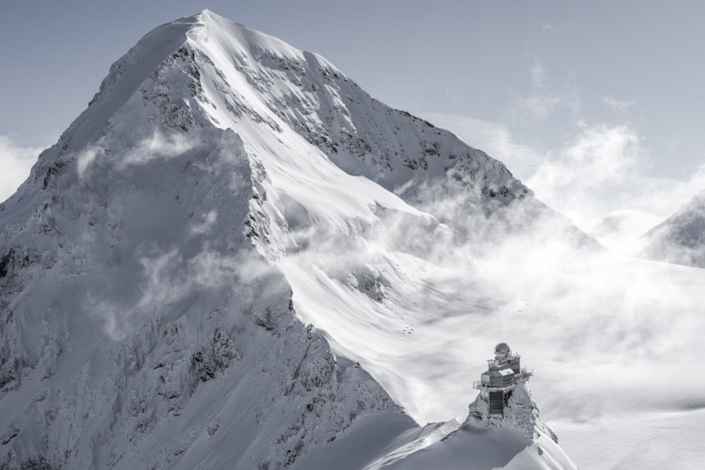 Observatoire du sphinx Monch - Grindelwald - photos montagnes suisses dans les nuages