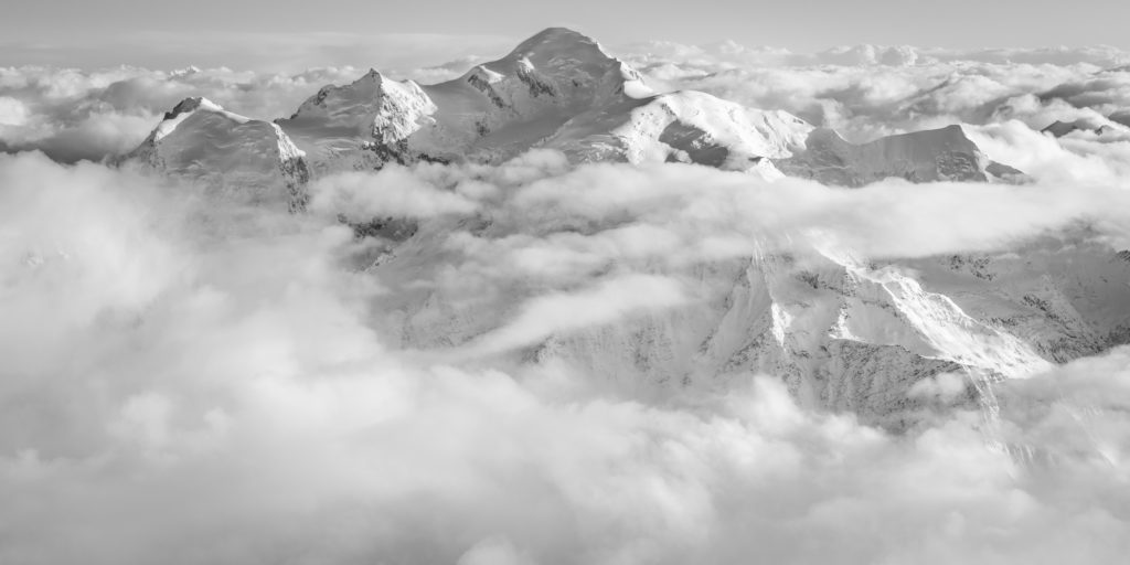 Mont-Blanc range panorama