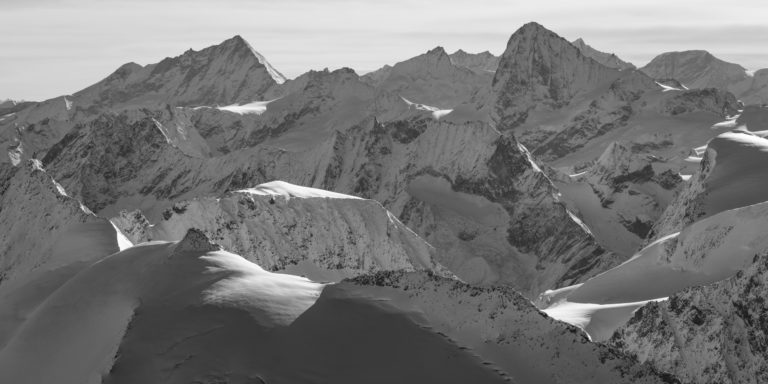 Les alpes valaisannes - Photo Montagne valais noir et blanc -