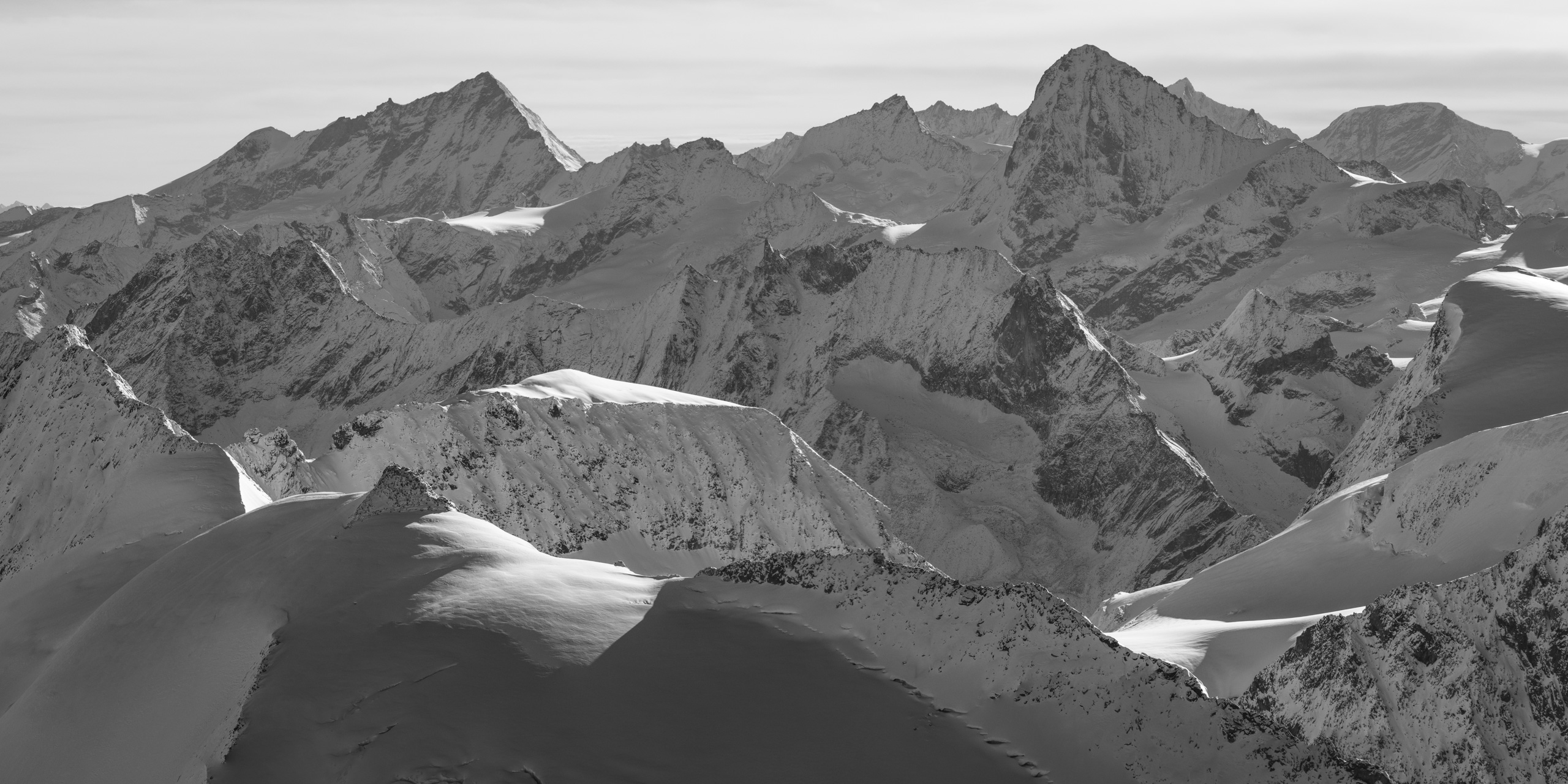 Les alpes valaisannes - Photo Montagne valais noir et blanc -