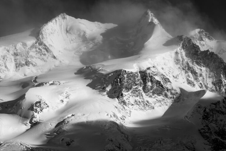 Foto Berg Schnee Zermatt Tal - Nordend - Dufourspitze - Zumsteimspitze