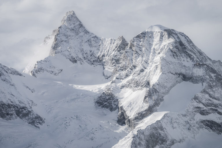 Obergabelhorn - Photo Zermatt - Image de montagne sous la neige en Hiver