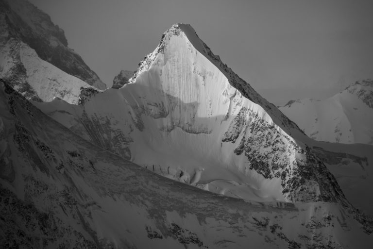 Nordwand Obergabelhorn - Bild Schweizer Alpenmassiv - Crans-Montana