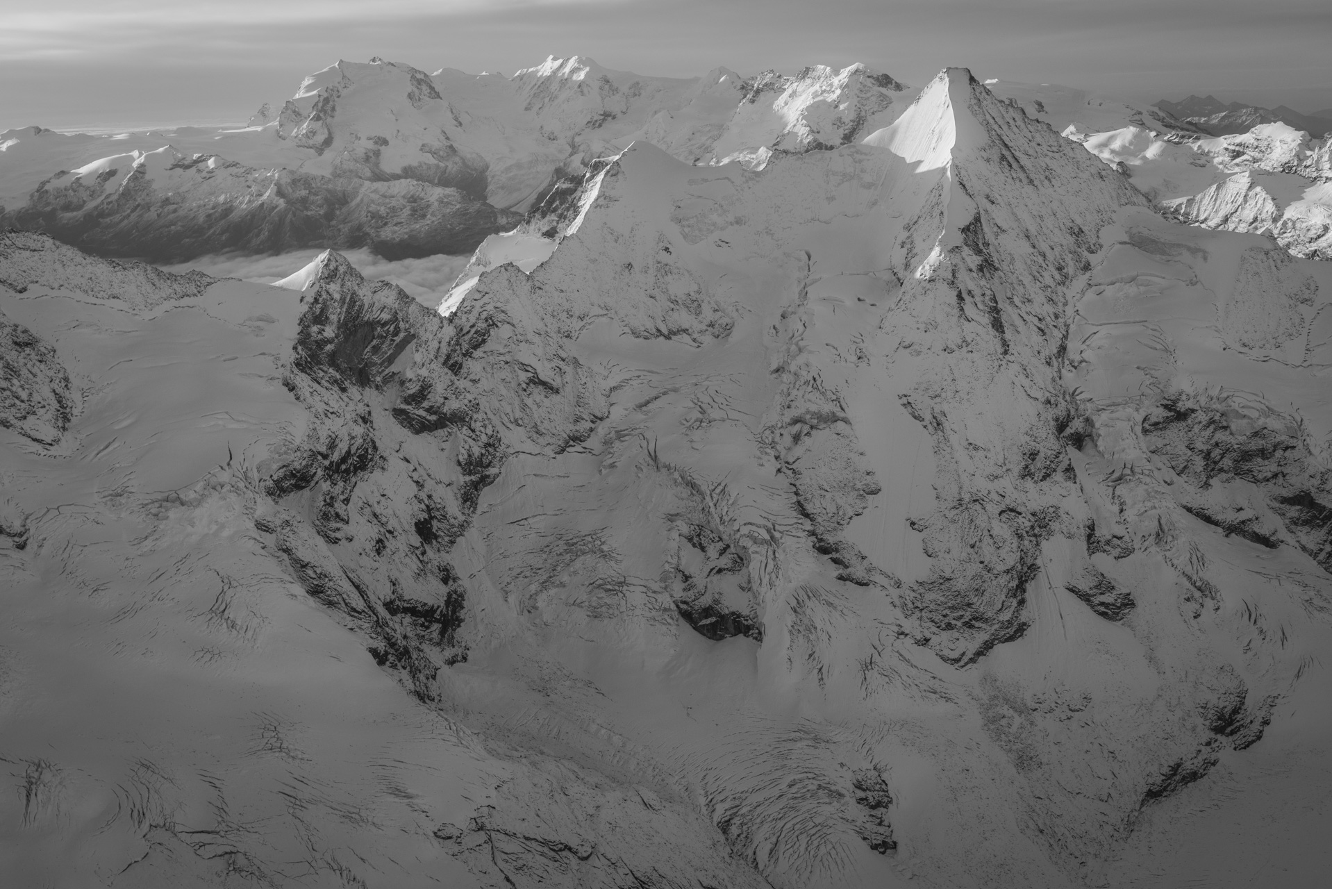 Obergabelhorn face nord - Image montagne noir et blanc Zermatt Val d'Anniviers