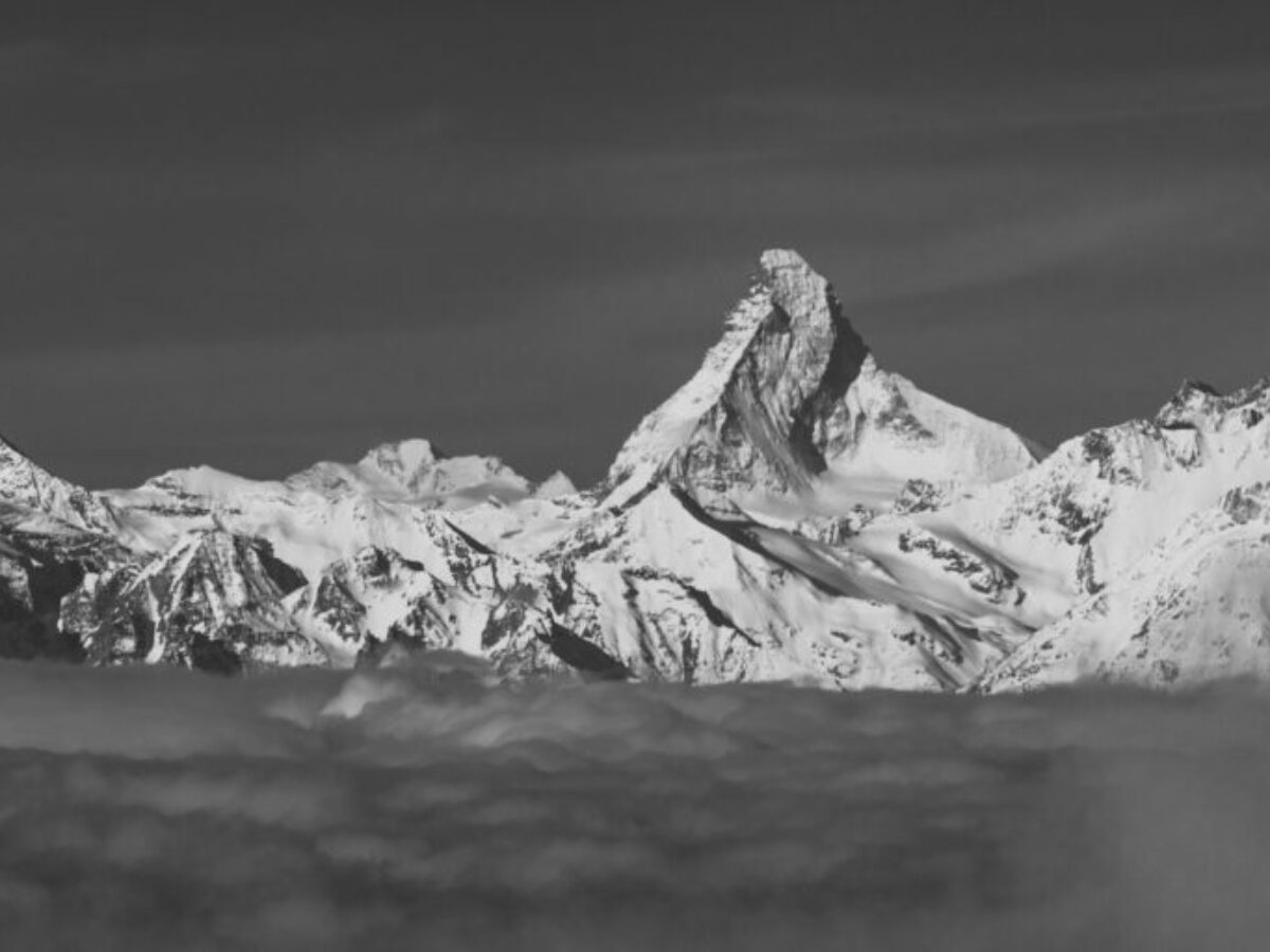 panorama-montagnes-suisses-