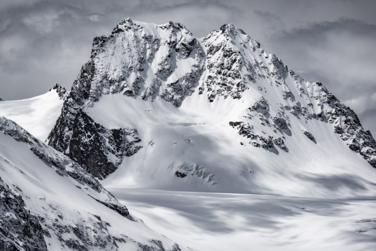 Val d&#039;hérens photo - mountain black and white photography - Petit Mont Collon