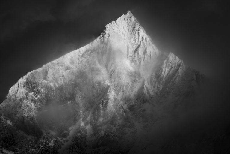 Foto schneebedeckter Berg Zermatt-Tal - Foto von Berglandschaft