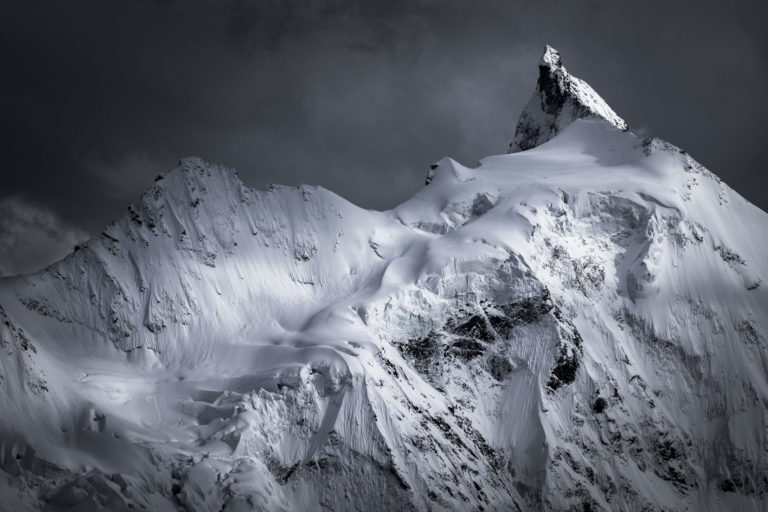 Zinalrothorn - black and white mountains pictures - val d&#039;Anniviers