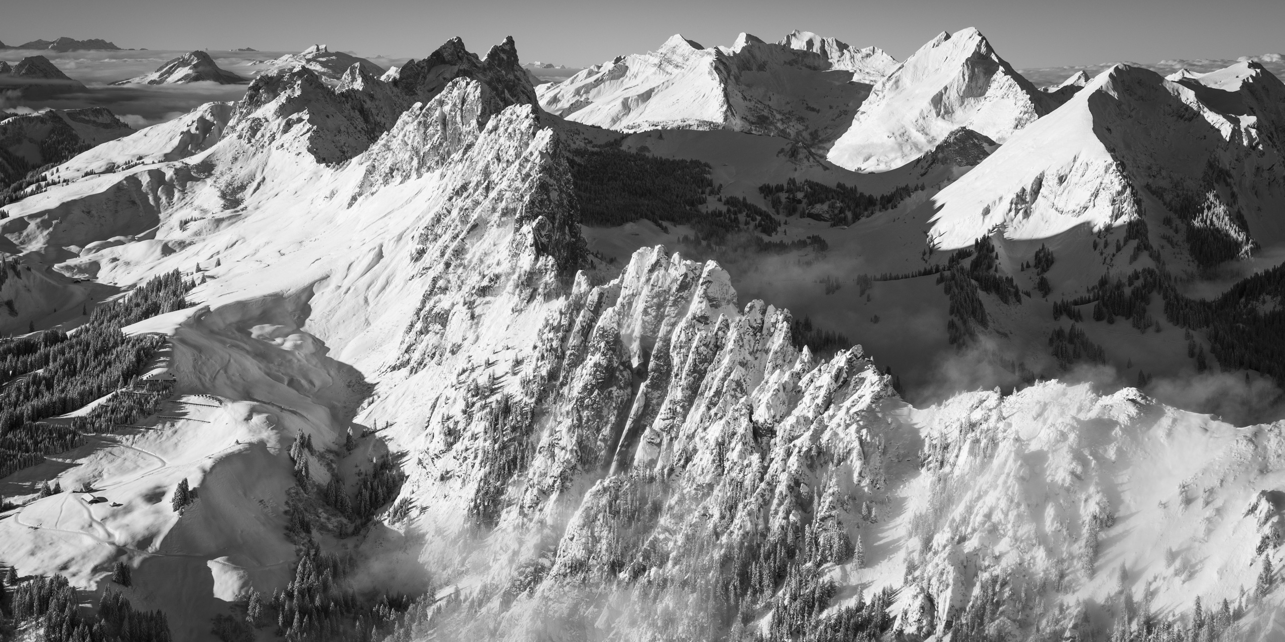 Photographie panoramique des Gastlosen - Photo montagne Fribourg