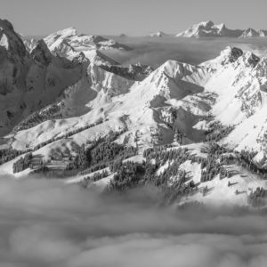 Photo of the Videmanette in Gstaad - View of the Videmanette, the Rubli and the Gummfluh summits - Beautiful mountains Gstaad