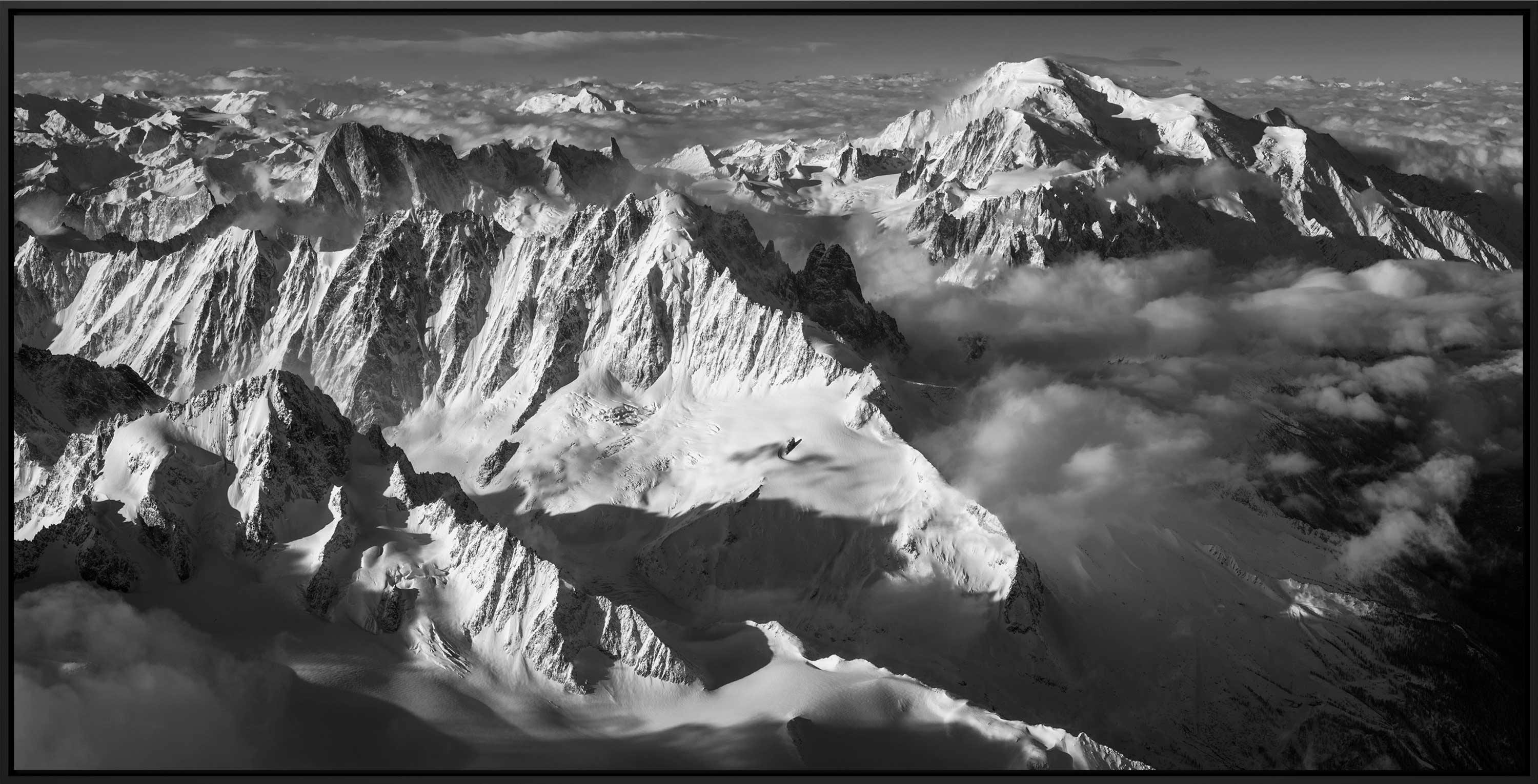 photo Mont-Blanc - photo montagne mont blanc - Mont blanc noir et blanc - photo du mont blanc en hiver - tableau panoramique mont blanc