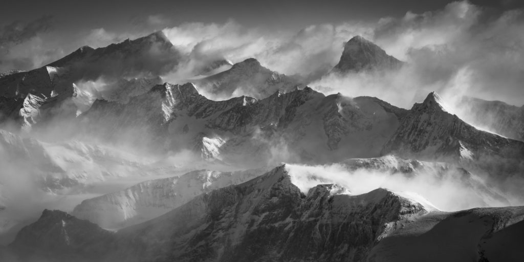 Valais Intemporel : Danse des Crêtes et des Vallées