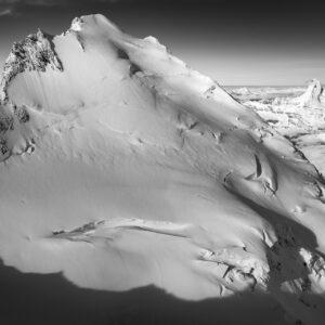 photo glacier montagne noir et blanc - photo du cervin - photo du dom sommet le plus haut suisse - montagne et neige