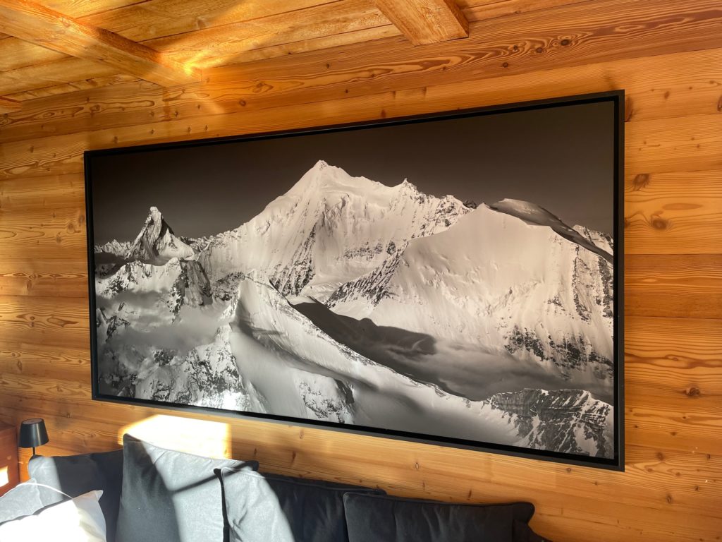 photo montagne grand format dans chalet