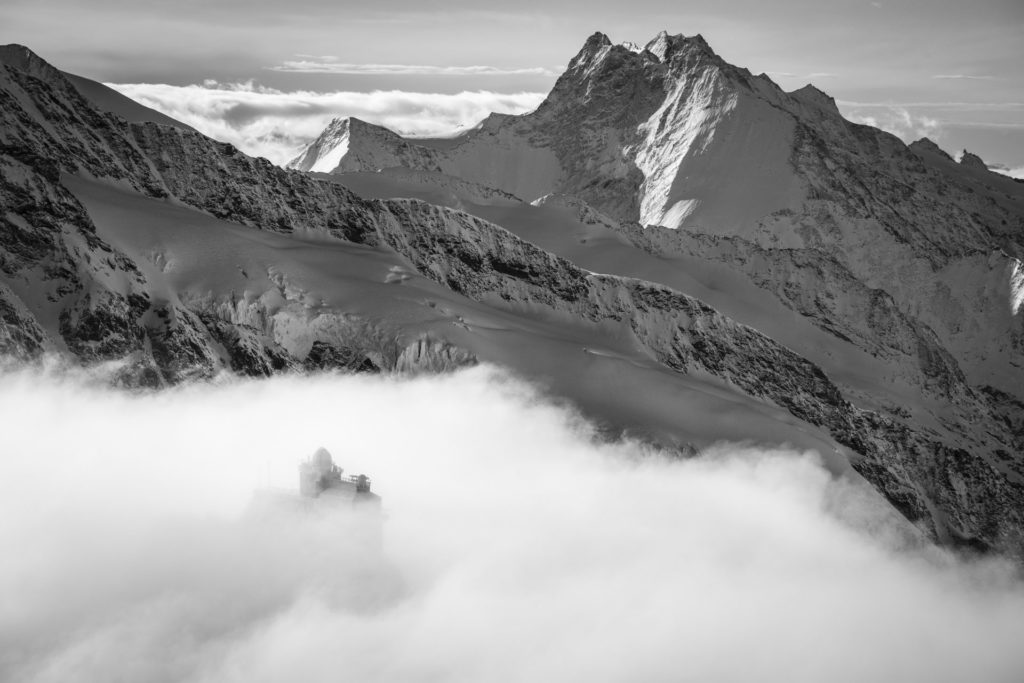 Jungfraujoch : Émergence du Sphinx