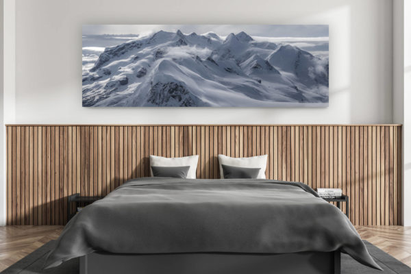 wanddekoration erwachsenenzimmer modern - innenausstattung schweizer chalet - großformatiges bergfoto schweizer alpen - rosa bergmassiv Monte Rosa - schwarz-weißes bergpanorama-poster - Breithorn, Castor, Pollux und Lyskamm