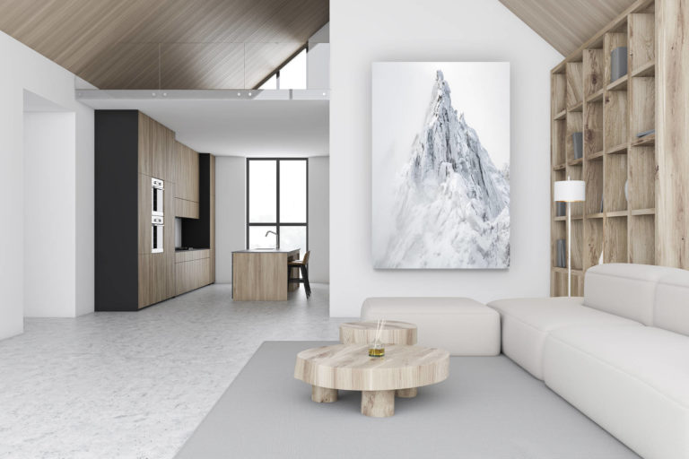 décoration chalet luxueux suisse - photo montagne grand format verticale - décoration murale design - photo montagne aiguilles de chamonix - météo chamonix - montagnes avec de la neige