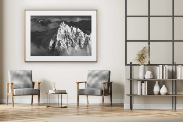 décoration intérieur moderne avec photo de montagne noir et blanc grand format - image aiguille du midi artistique montagne photo