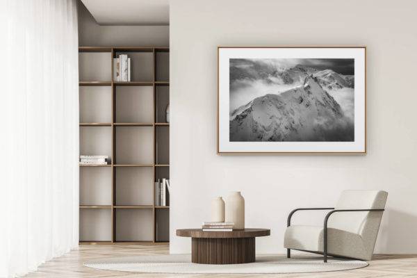 déco tendance salon moderne - photo montagne noir et blanc grand format - aiguille du midi - photo mont blanc chamonix - arrête de l'aiguille du midi chamonix - photo artistique chamonix mont blanc - météo nuage à chamonix