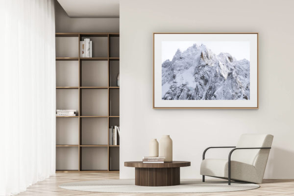 déco tendance salon moderne - photo montagne noir et blanc grand format - Photographie des Aiguilles de Chamonix après une tempète de neige