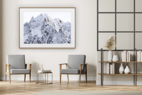 décoration intérieur moderne avec photo de montagne noir et blanc grand format - Photographie des Aiguilles de Chamonix après une tempète de neige