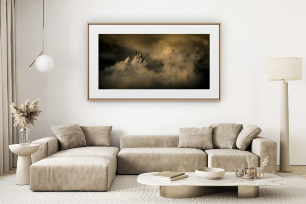 décoration salon clair rénové - photo montagne grand format - Aiguille de Chamonix dans les nuages - Mont-Blanc -