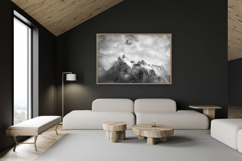 décoration chalet suisse - intérieur chalet suisse - photo montagne grand format - Aiguilles de chamonix - aiguilles de chamonix panorama dans une mer de nuages et de brume après une tempête en montagne